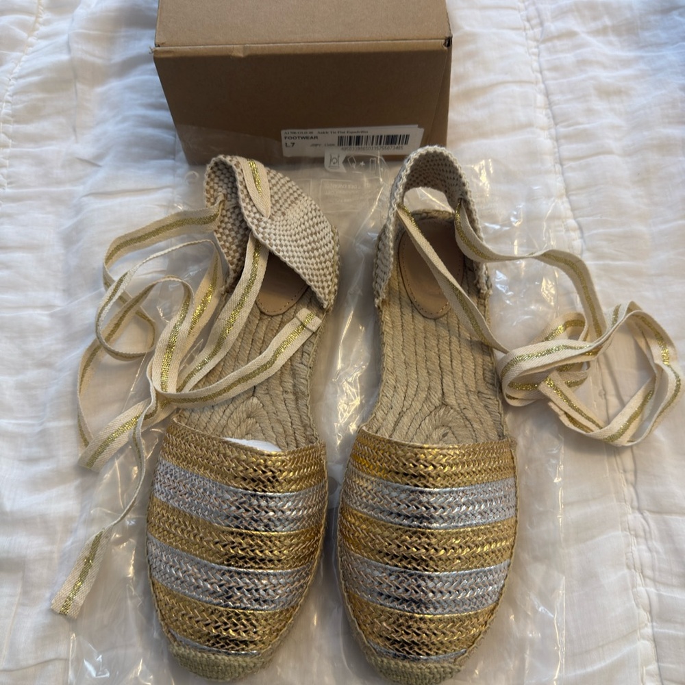 Boden Ankle Tie Espadrilles | Metallic Gold and Silver | EU 40